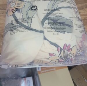 Floral Cream Chair Cover